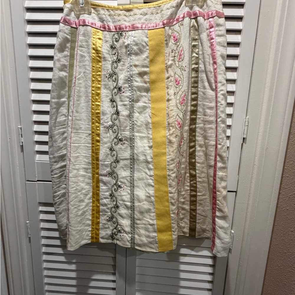 Elegant Linen  Multicolor Embroidered Skirt